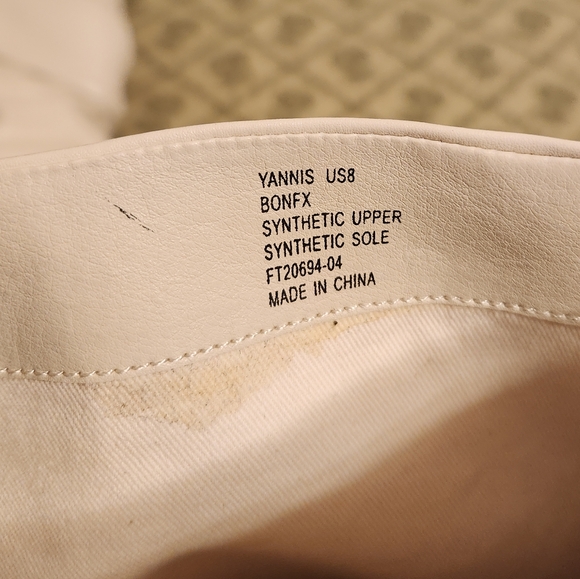 Ivory Zigi Soho Slouchy Knee High Boots w/ Gold Chanel Style Chain Buckle MINT! - Picture 9 of 10